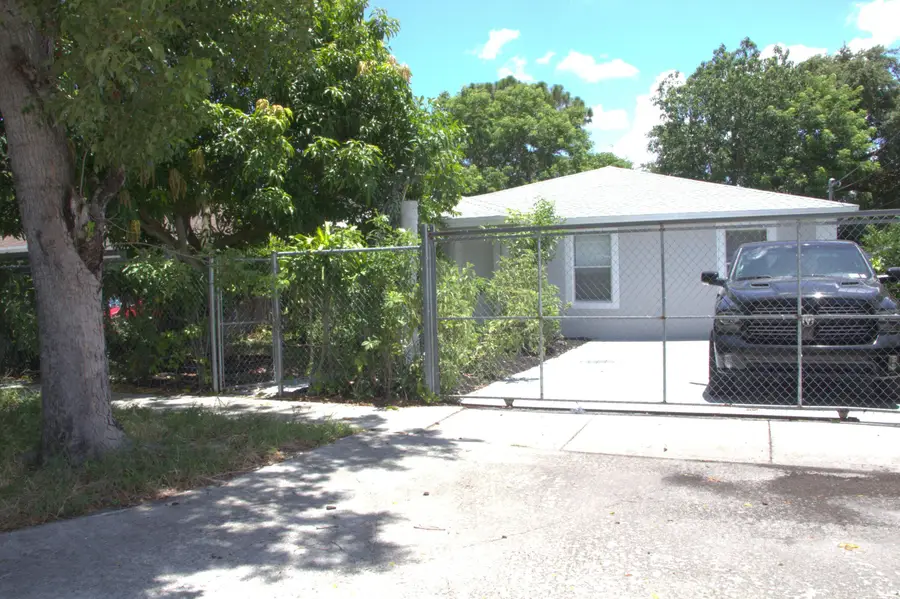 1724 NW 152nd Terrace, Miami Gardens, FL 33054 - #2