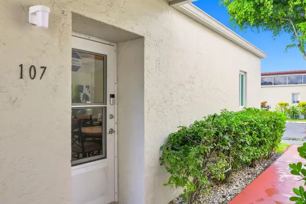 2532 Boundbrook Drive S #107, Palm Springs, FL 33406