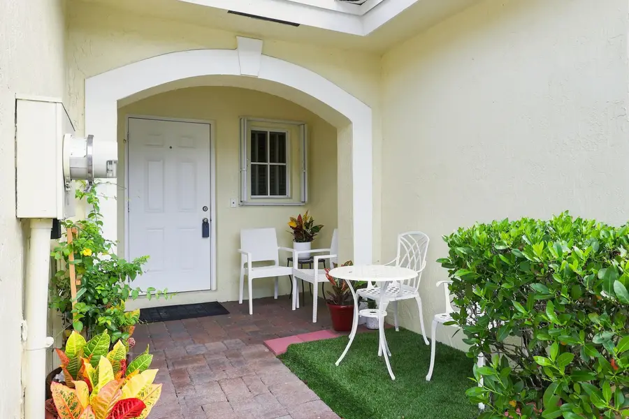 1138 Imperial Lake Road, West Palm Beach, FL 33413 - #3