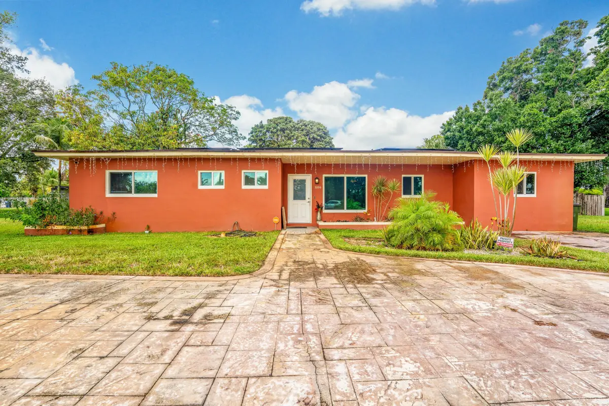3250 E Glendale Boulevard, Fort Lauderdale, FL 33312 - #1
