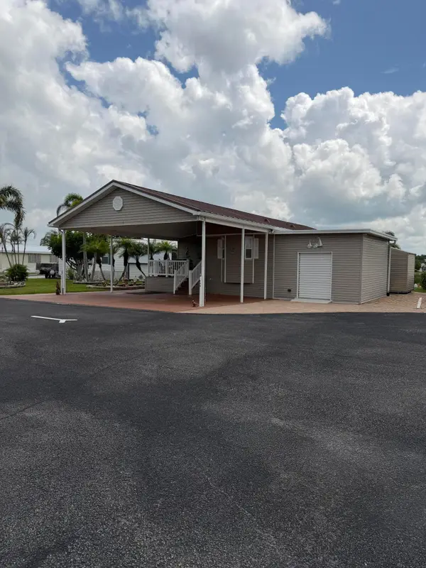 13801 Us-441 #146, Okeechobee, FL 34974