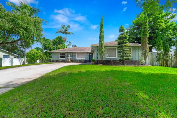 110 W Mango Road, Lake Worth, FL 33467