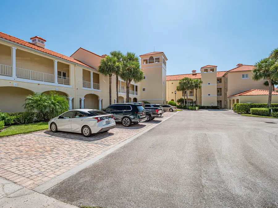 5060 Harmony Circle #105, Vero Beach, FL 32967 - #3