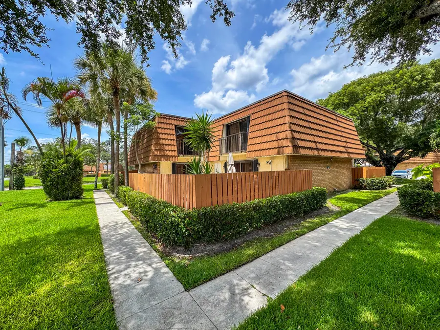 187 Charter Way, West Palm Beach, FL 33407 - #2