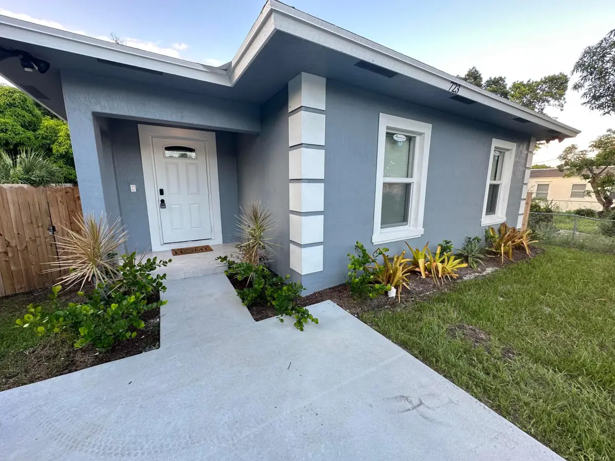 723 20th Street, West Palm Beach, FL 33407 - #1