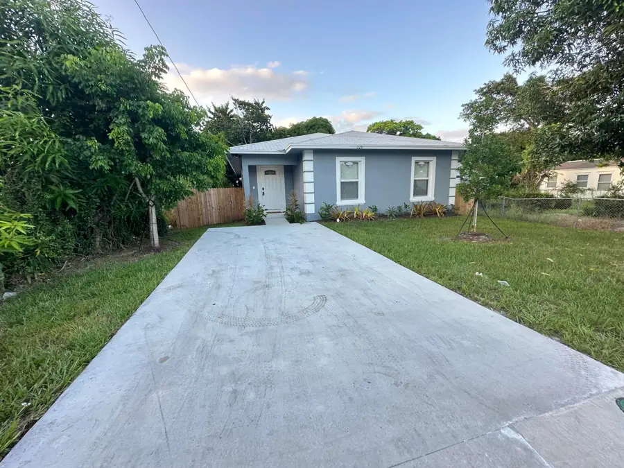 723 20th Street, West Palm Beach, FL 33407 - #2