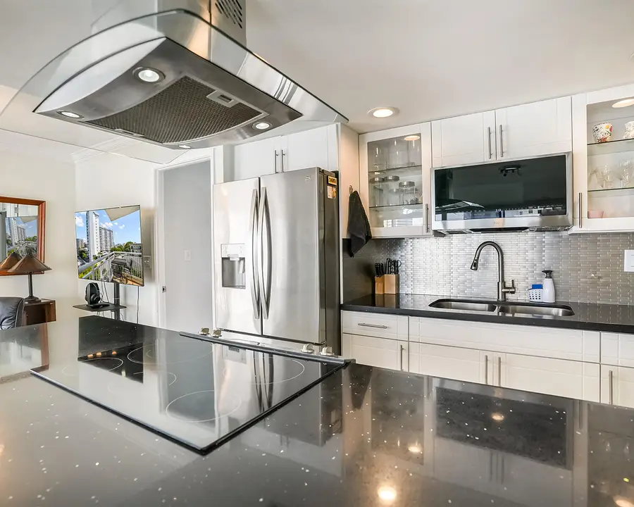 126 Golden Isles Drive #52A, Hallandale Beach, FL 33009 - #3