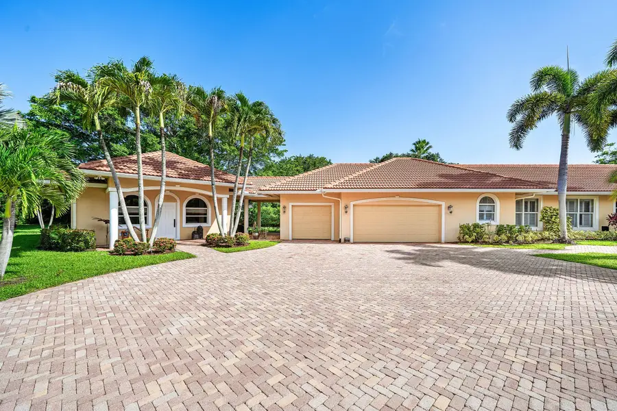 221 Thornton Drive, Palm Beach Gardens, FL 33418 - #3