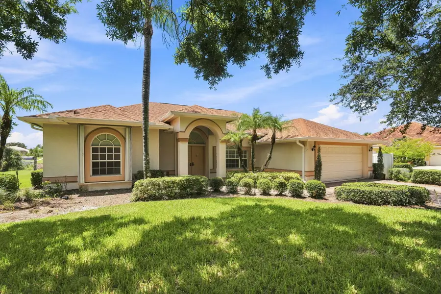 2624 SW River Shore Drive, Port Saint Lucie, FL 34984 - #2