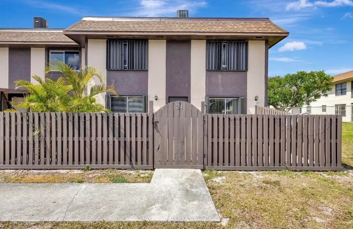 2110 Sherwood Forest Boulevard #24, West Palm Beach, FL 33415 - #1