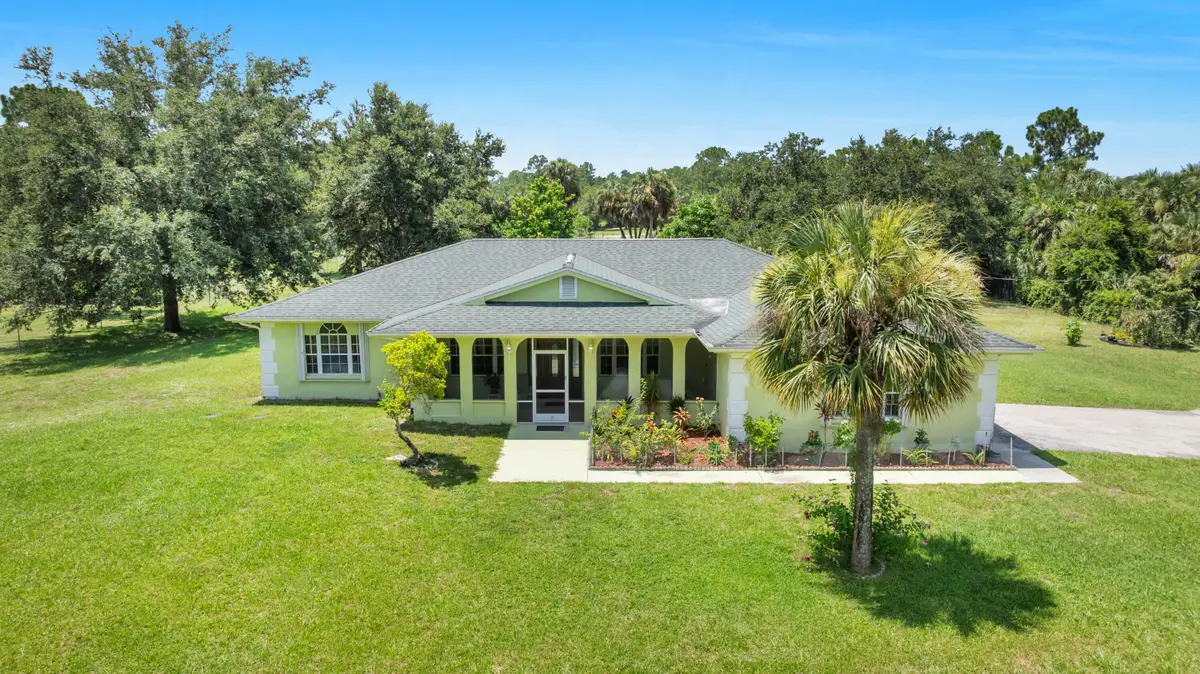 420 18th Avenue Ne, Naples, FL 34120 - #1
