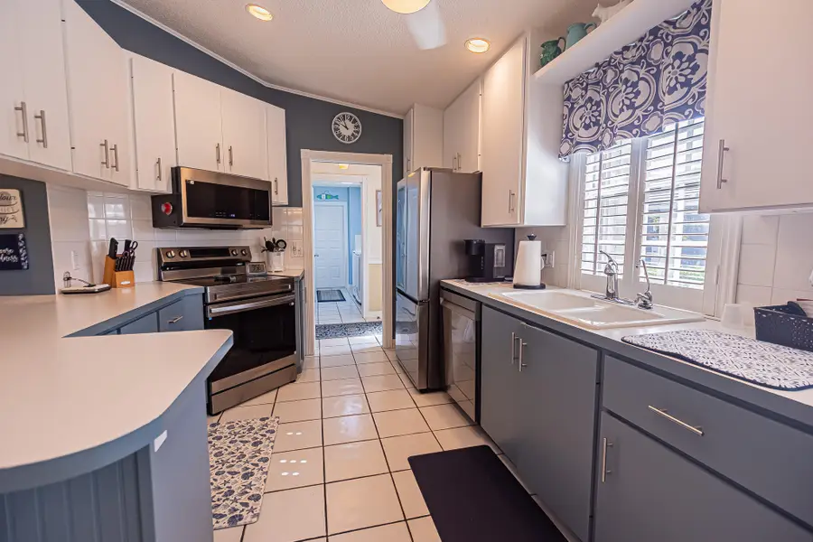 1276 NW Bentley Circle #B, Port Saint Lucie, FL 34986 - #2