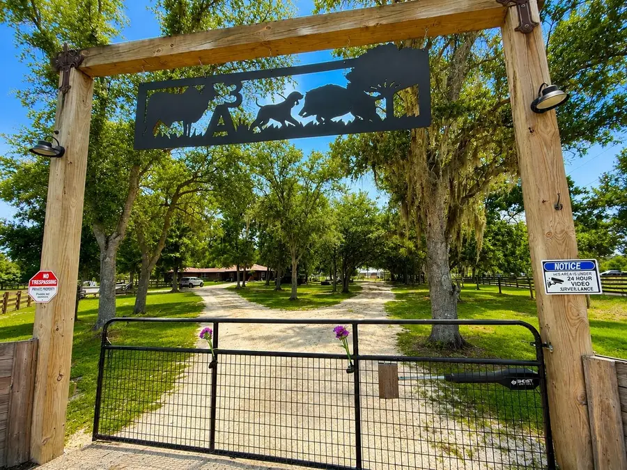 140 Park Land Drive, Lake Placid, FL 33852 - #3