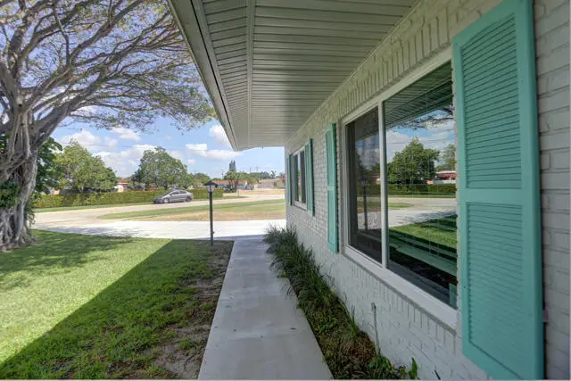 1133 7th Street, Lake Park, FL 33403 - #1