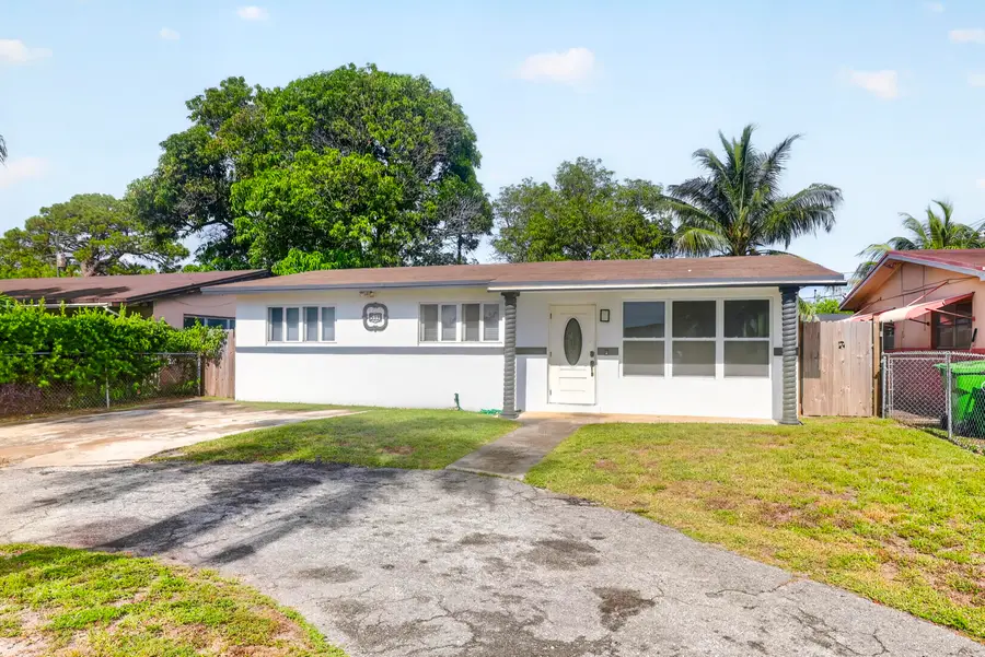 533 NW 17th Avenue, Fort Lauderdale, FL 33311 - #3