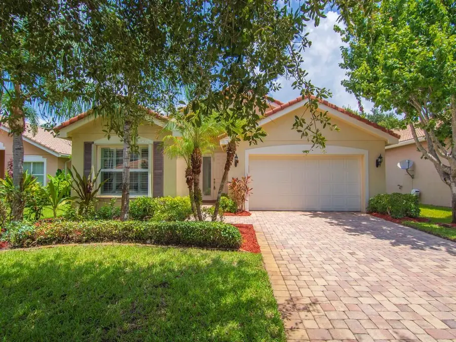 1975 Grey Falcon Circle Sw, Vero Beach, FL 32962 - #3