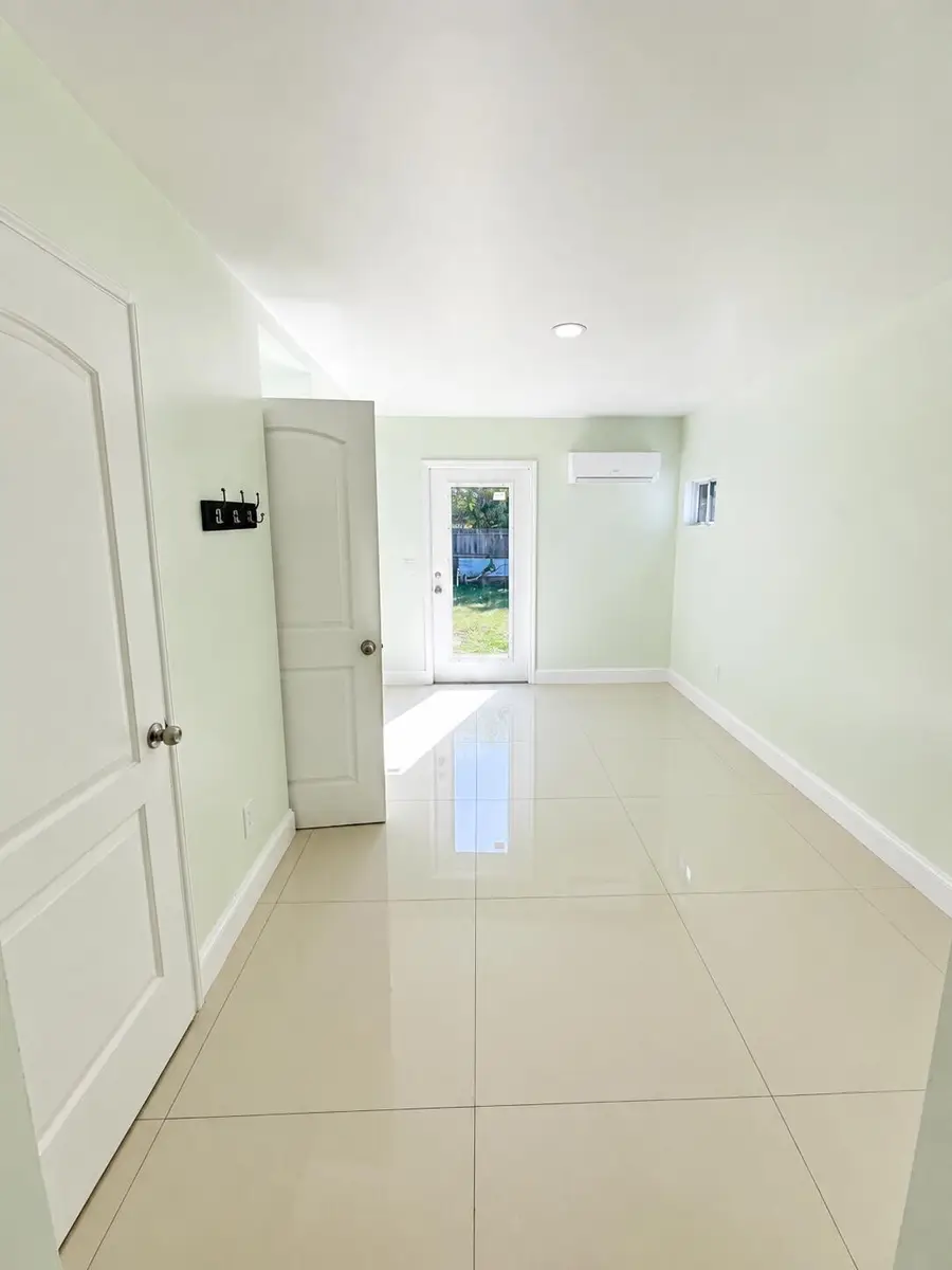 618 49th Street, West Palm Beach, FL 33407 - #3