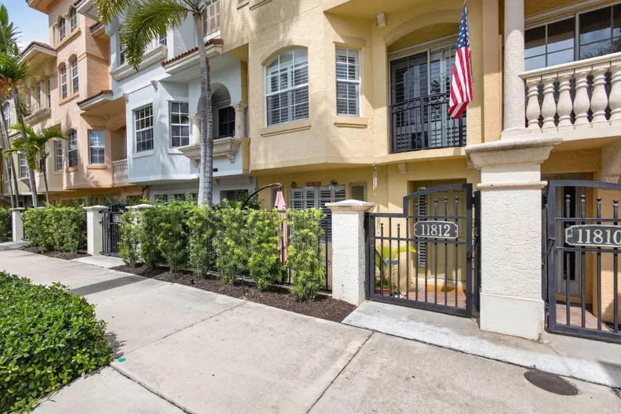 11812 Valencia Gardens Avenue, Palm Beach Gardens, FL 33410 - #3