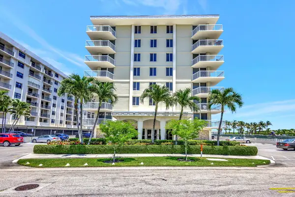 125 S Ocean Avenue #211, Palm Beach Shores, FL 33404