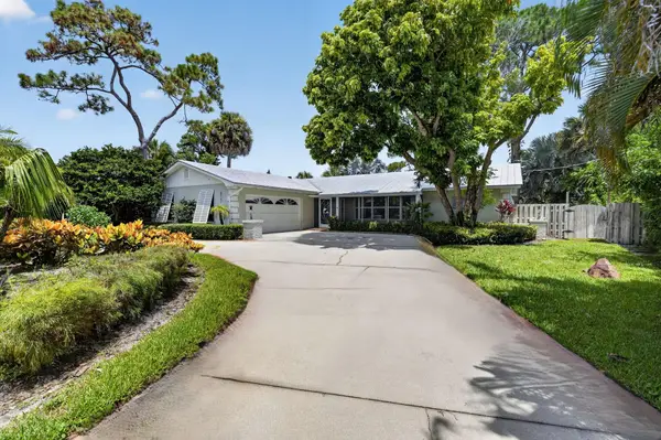 8797 SE Sharon Street, Hobe Sound, FL 33455