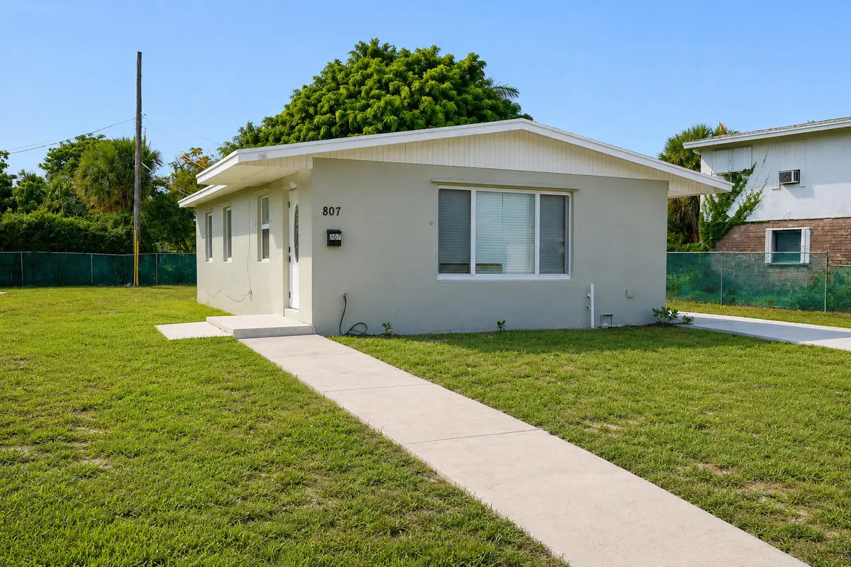 807 Handy Ave Avenue, West Palm Beach, FL 33401 - #1