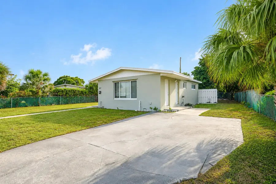 807 Handy Ave Avenue, West Palm Beach, FL 33401 - #3