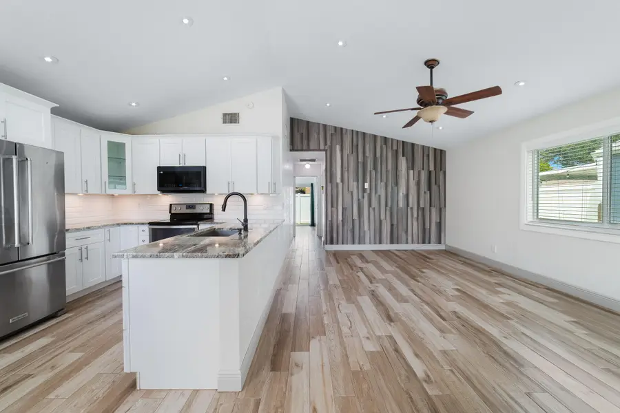 7 Cardiff Way, Boynton Beach, FL 33426 - #3