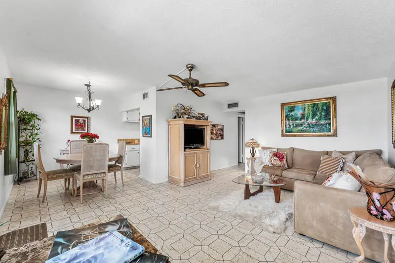 4019 Cambridge A, Deerfield Beach, FL 33442 - #3