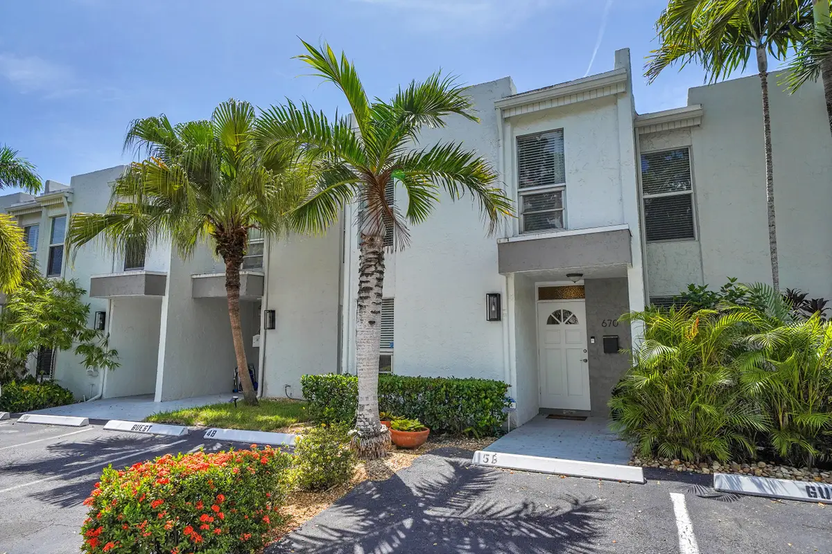 670 Kensington Place, Wilton Manors, FL 33305 - #1
