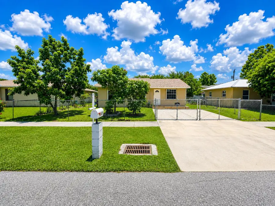 8874 Eldorado Drive, Pahokee, FL 33476 - #2