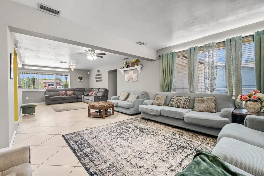 8460 NW 15th Street, Pembroke Pines, FL 33024 - #3