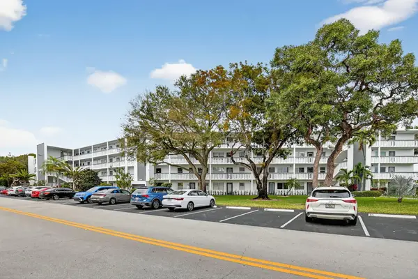 2070 Newport Q Drive, Deerfield Beach, FL 33442