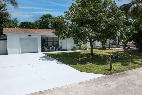1561 NE 30th Court, Pompano Beach, FL 33064
