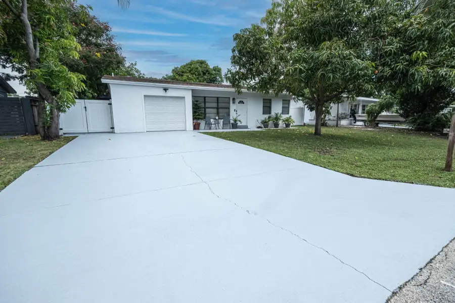 1561 NE 30th Court, Pompano Beach, FL 33064 - #2
