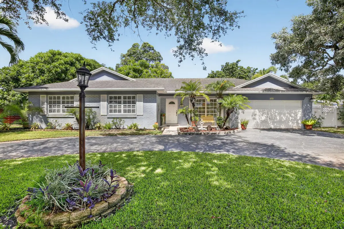 721 SW 59th Avenue, Plantation, FL 33317 - #1