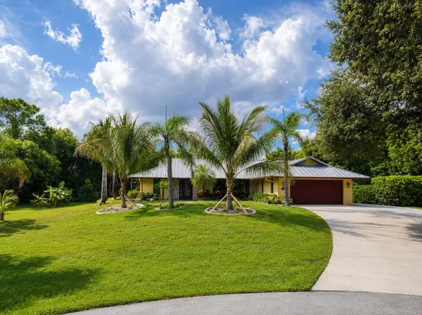 3120 NE Heather Court, Jensen Beach, FL 34957