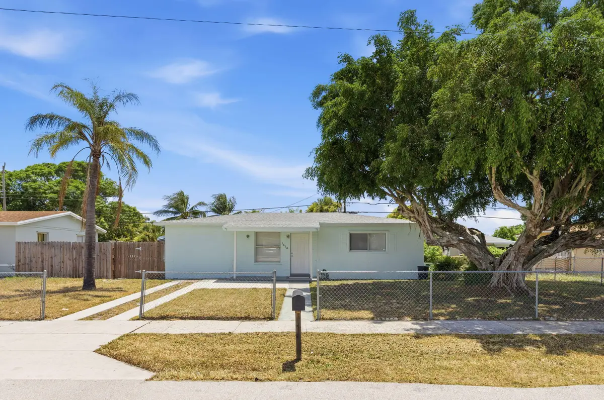 1410 NW 1st Court, Boynton Beach, FL 33435 - #1