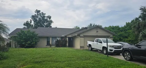 1073 SW Canary Terrace, Port St Lucie, FL 34953