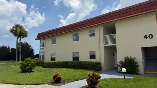 40 Woodland Drive #105, Vero Beach, FL 32962