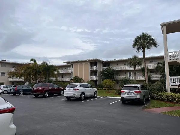 2811 S Garden Drive S #308, Palm Springs, FL 33461