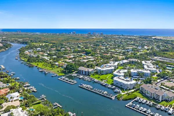 542 Bay Colony Drive N #542, Juno Beach, FL 33408