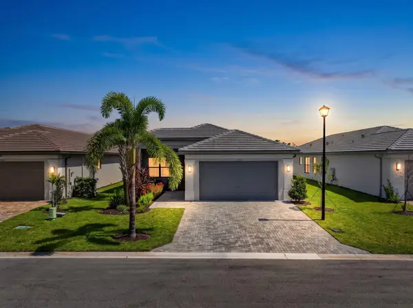 11550 SW Oceanfront Court, Port St Lucie, FL 34987