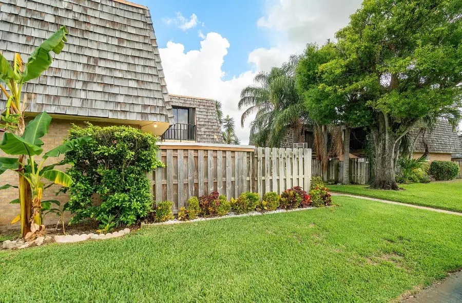 245 Woodland Road, Palm Springs, FL 33461 - #3