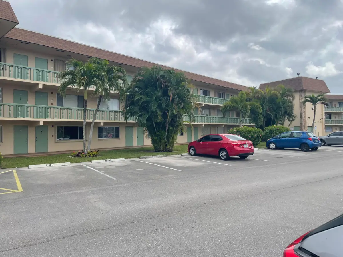 400 Village Green Circle W #202, Palm Springs, FL 33461 - #1