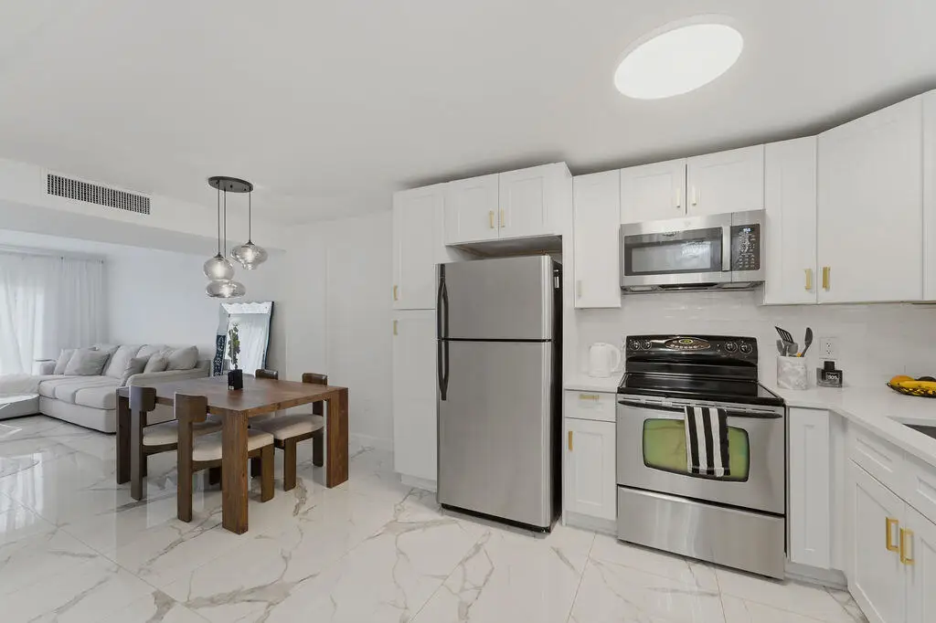 809 W Oakland Park Boulevard #K2, Oakland Park, FL 33311 - #1