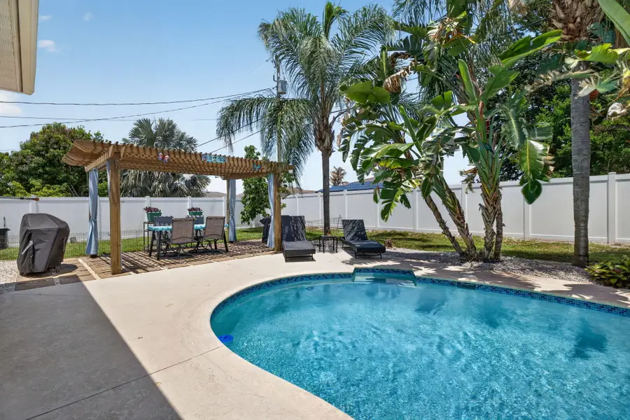 709 SW Jacoby Avenue, Port Saint Lucie, FL 34953 - #2
