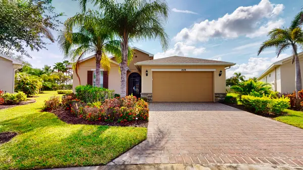 10178 SW Fernwood Avenue, Port St Lucie, FL 34987