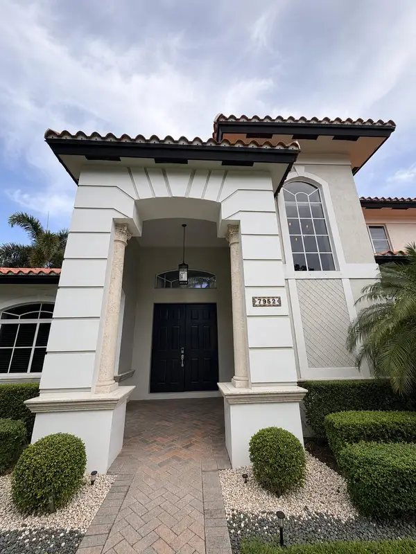 7952 NW 161st Terrace, Miami Lakes, FL 33016