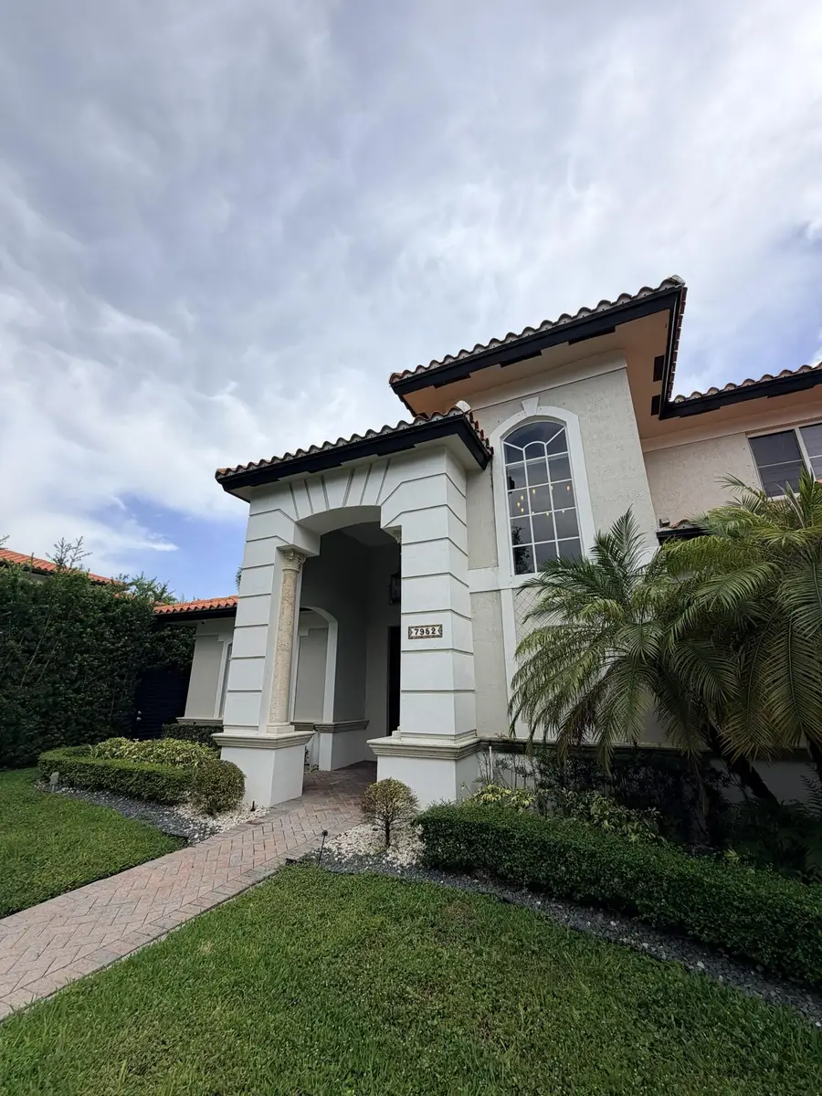7952 NW 161st Terrace, Miami Lakes, FL 33016 - #2