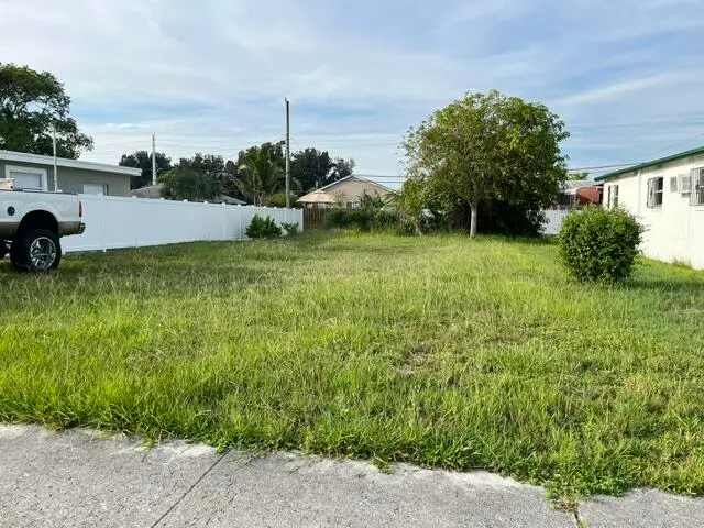 1381 W 30th Street, Riviera Beach, FL 33404 - #2
